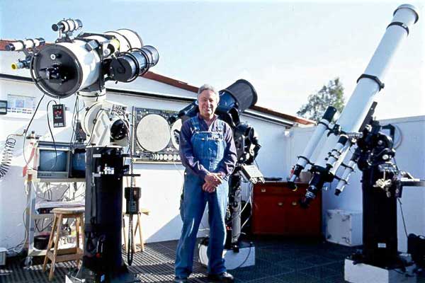 Обсерватория Э. Роэла: ТЕС, Meade и Astro-Physics. Виден пульт управления DRO и фокусерNGFS. Фотография с сайта автора.