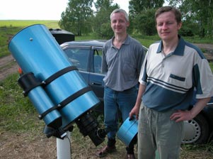 Братья Антон и Алексей Савельевы с 250-мм телескопом Ричи-Кретьена Братья Антон и Алексей Савельевы с 250-мм телескопом Ричи-Кретьена